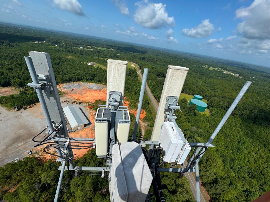 Old antenna panels on the Verizon tower before the Ericsson swap